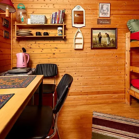 Sandnes Fjord Camping, Storslett, Nordreisa, Troms アパート Storslett