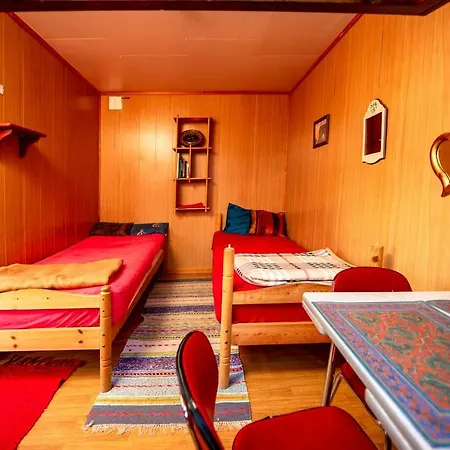Sandnes Fjord Camping, Storslett, Nordreisa, Troms Apartman *