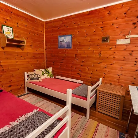Sandnes Fjord Camping, Storslett, Nordreisa, Troms Apartman